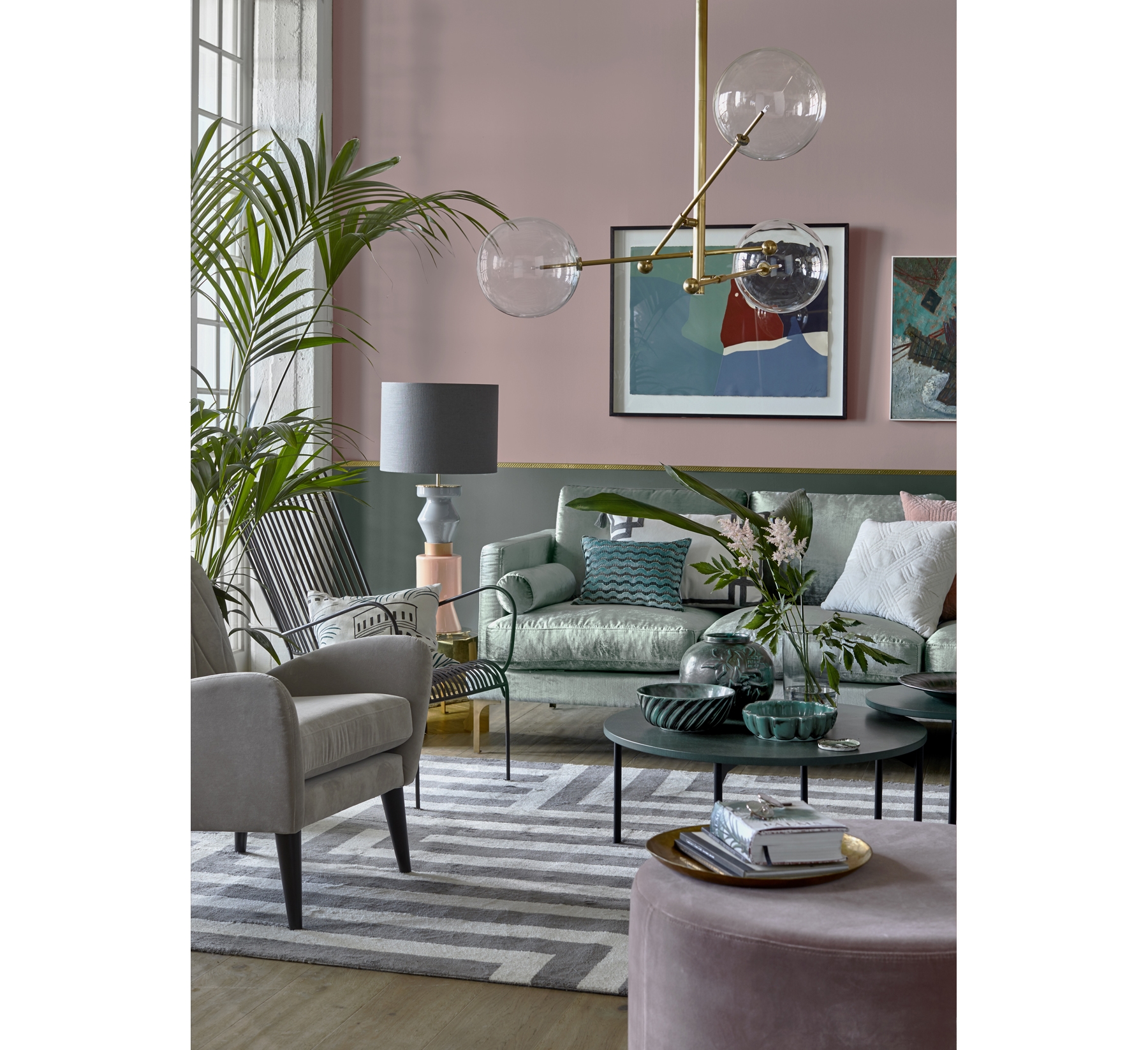 Inspiration elegant med kontraster i färg & material caparol
